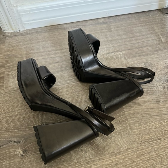 Zara Chunky Platform Sandals - Picture 5 of 7